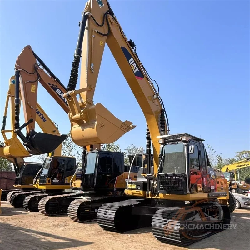 Used Caterpillar 320D2 excavator (1)