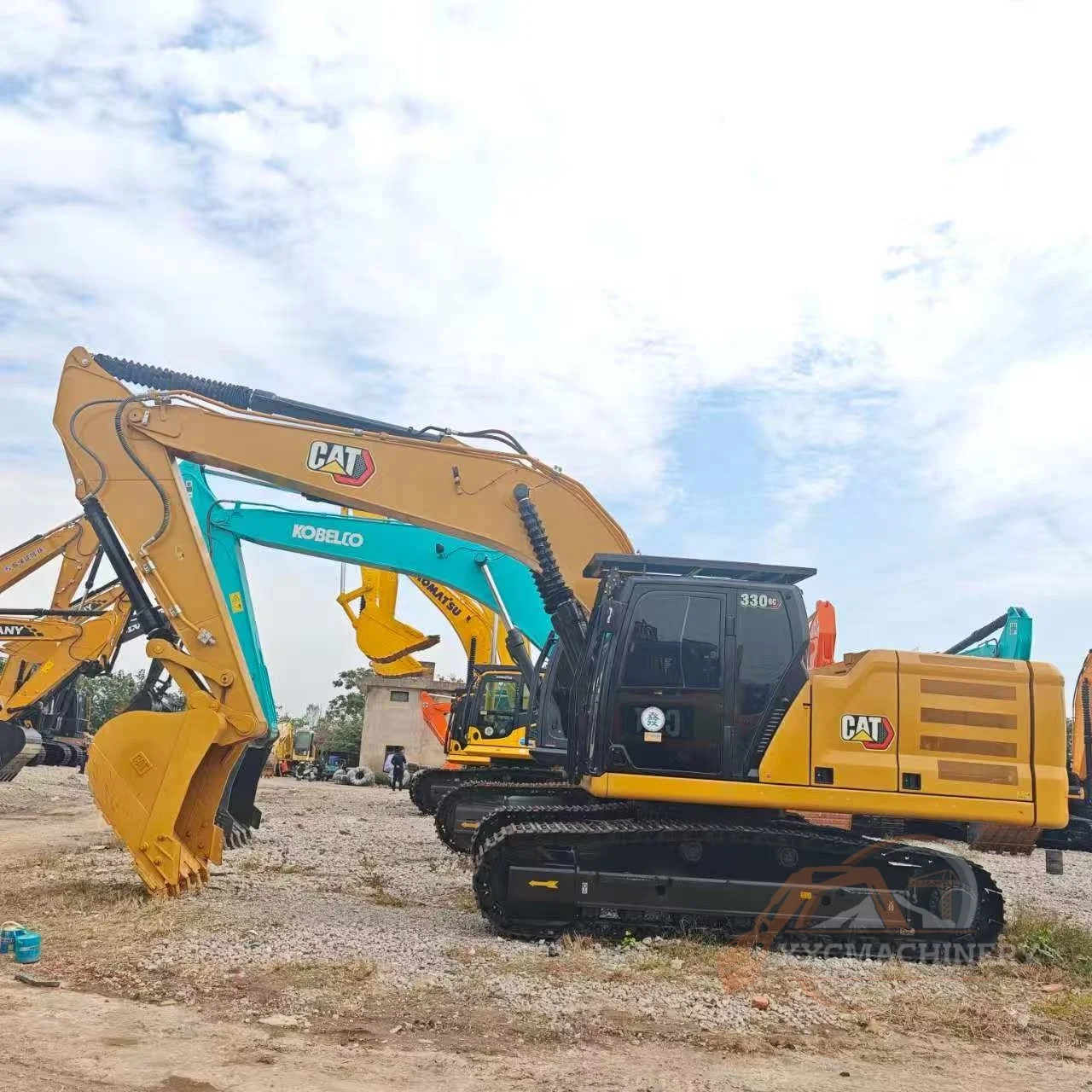 Used Caterpillar 330GC excavator (1)