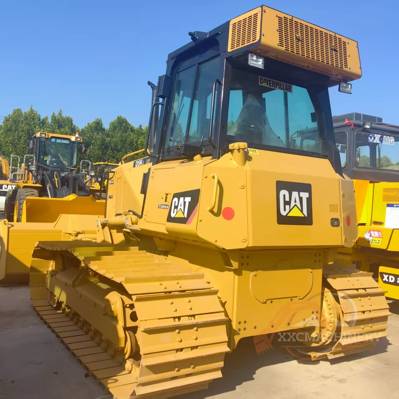 Used Caterpillar D5K bulldozer (2)