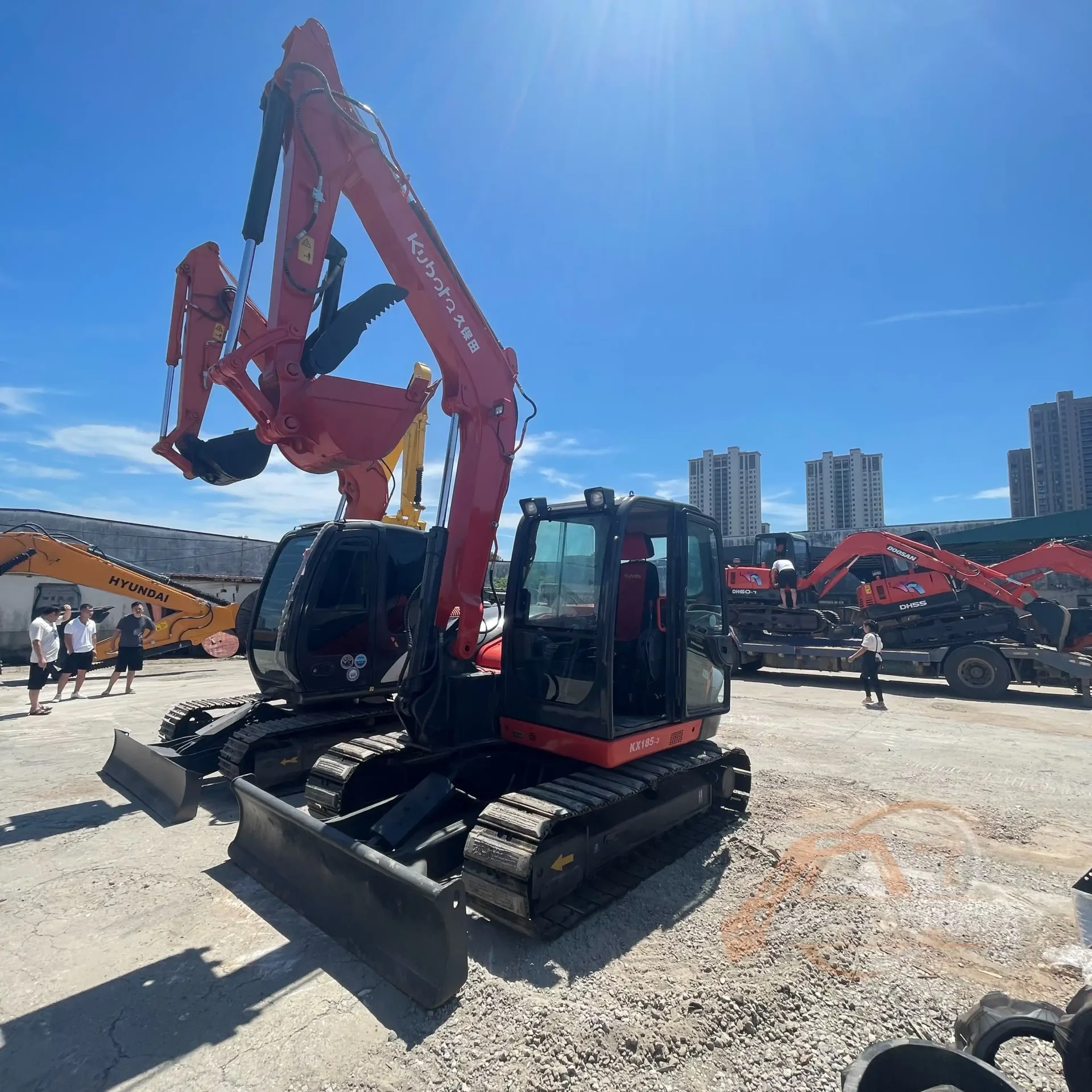 Used Kubota 185-3 excavator (1)