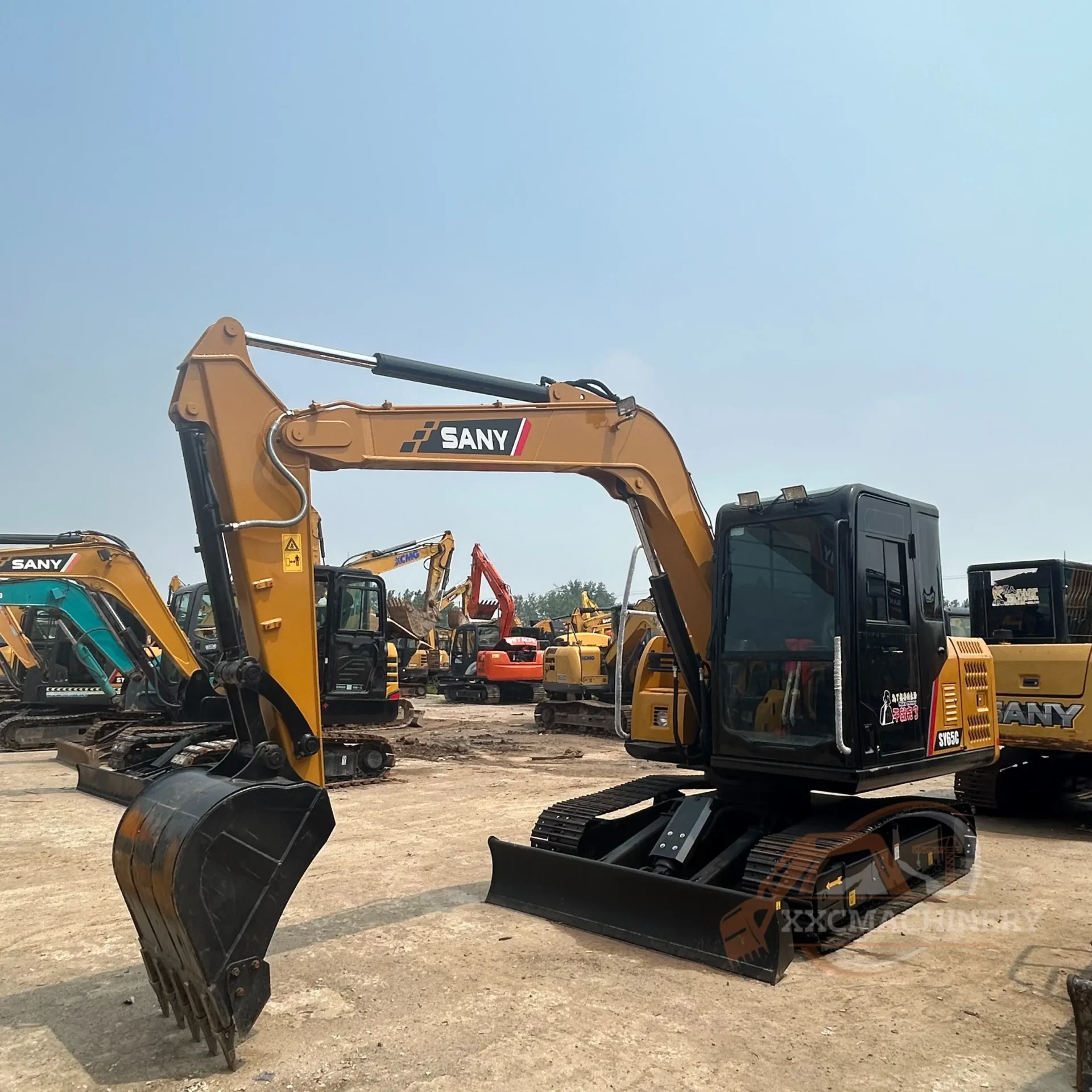 Used Sany 65C excavator (1)