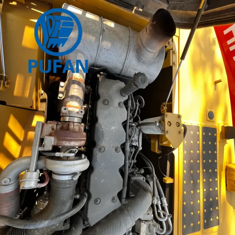 Used Komatsu PC220-81