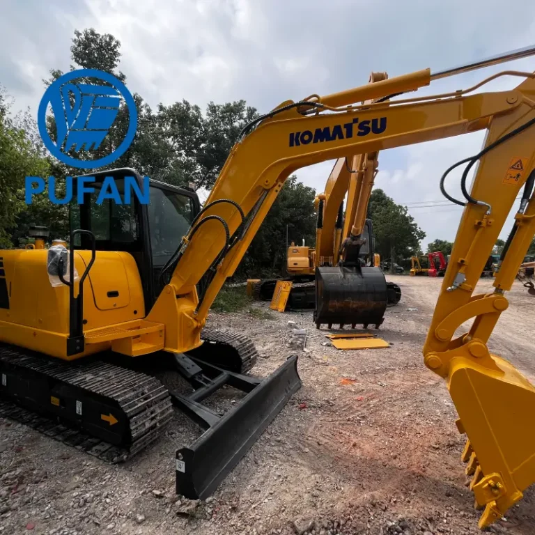 Used Komatsu PC565